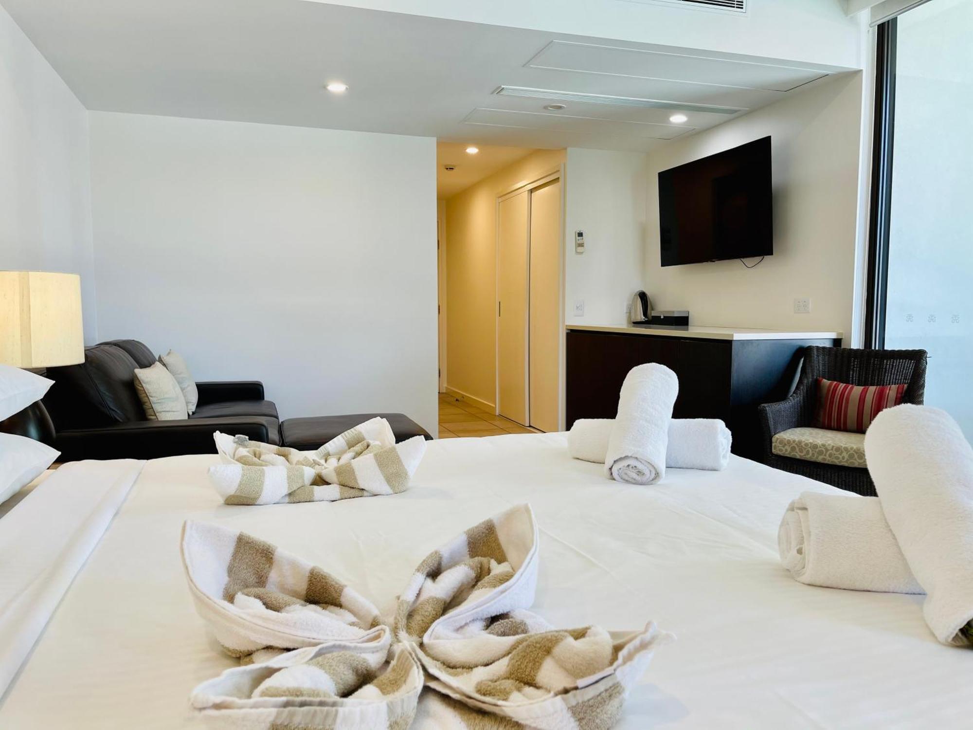 Luxury Apartments At Temple Resort And Spa Port Douglas Room photo