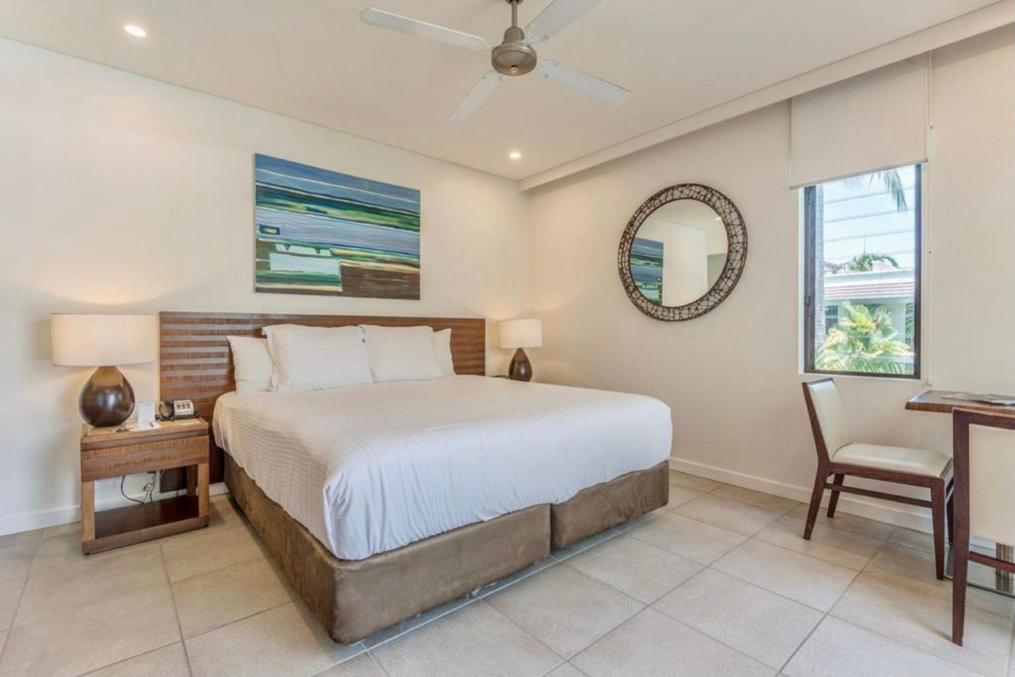 Luxury Apartments At Temple Resort And Spa Port Douglas Room photo